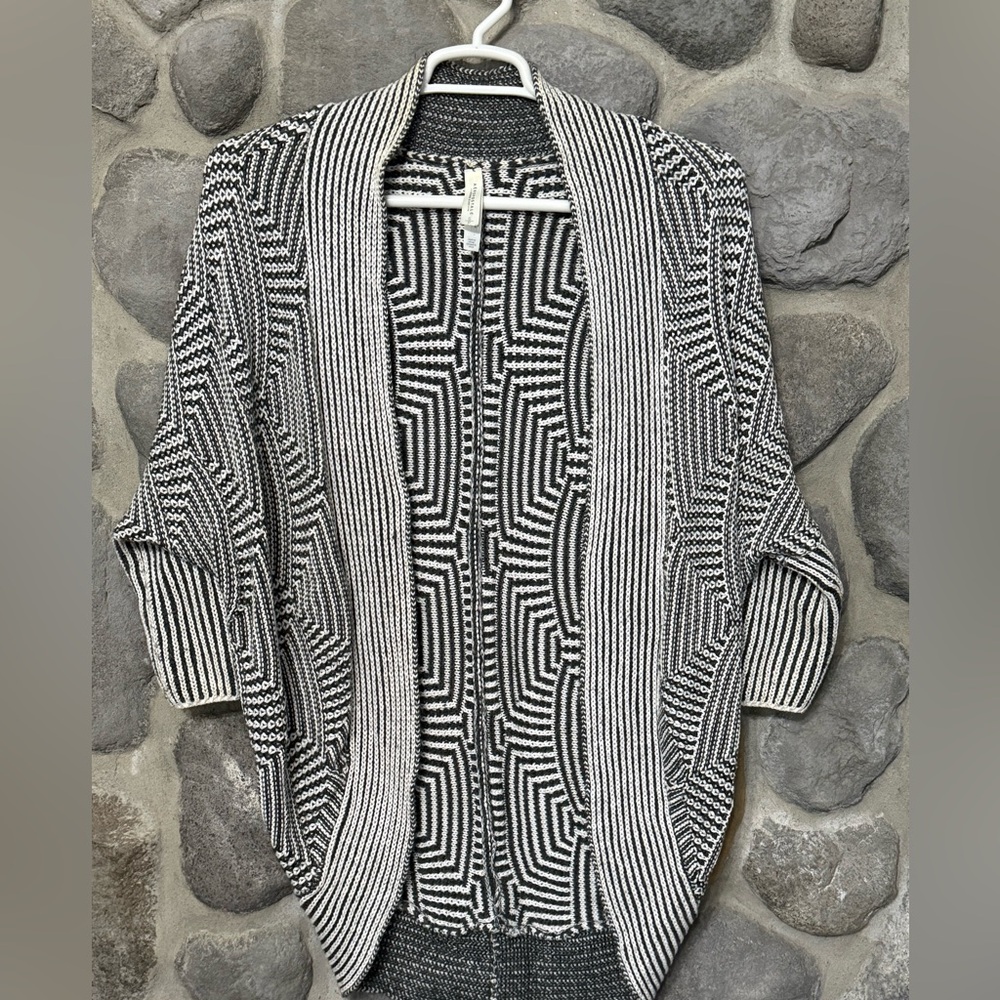 Aéropostale Black & White Open Front Knit Cardigan S/P